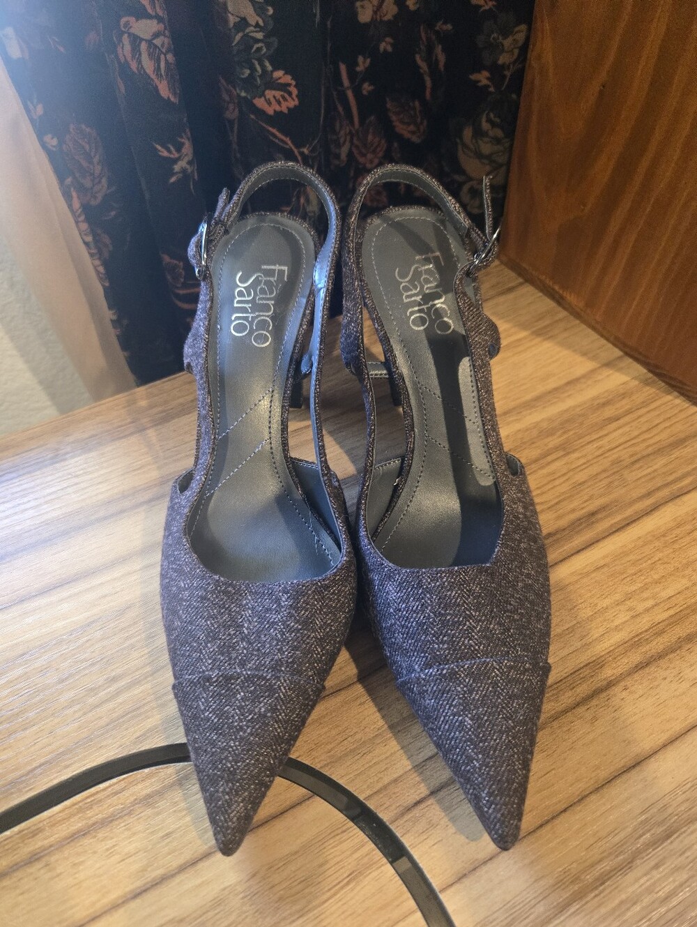 Franco Sarto Sabrina Brown Herringbone Pointed Slingback Heels Size 8 Elegant